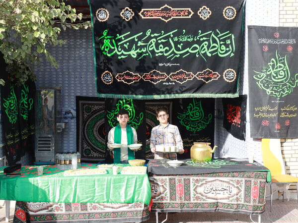 طنین زنگ استکبارستیزی در آموزشگاه سید حسن میرمحمدی میبد 