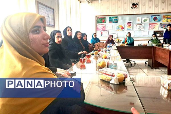 افتتاح سایت رایانه در مدرسه دخترانه موعود ملارد