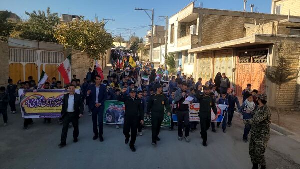 شوراب صغیر میزبان راهپیمایی باشکوه ۱۳ آبان و بزرگداشت روز دانش‌آموز
