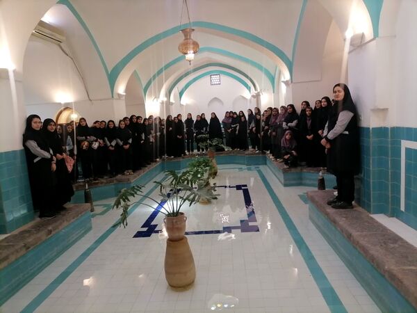 اردوی یزدگردی دانش‌آموزان پایه نهم دبیرستان فاطمه‌الزهرا (س)