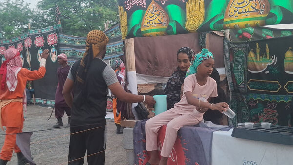 آیین سنتی تعزیه‌‌‌خوانی روز عاشورا در میناب 