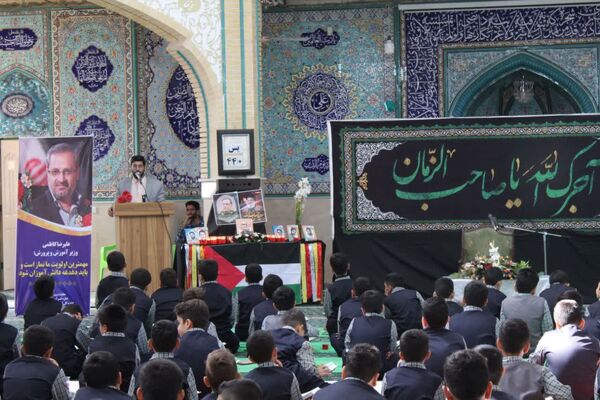 محفل انس با قرآن با حضور دانش‌آموزان سمنانی