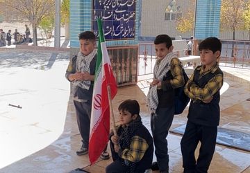 راهپیمایی روز ۱۳ آبان در شهر سفیددشت 