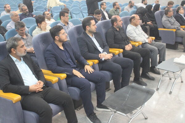 تجلیل از عوامل اجرایی اجلاس کشوری روسای آموزش و پرورش استان بوشهر 