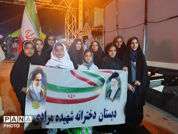 حضوردانش آموزان دراجتماع مردمی رودبارجنوب