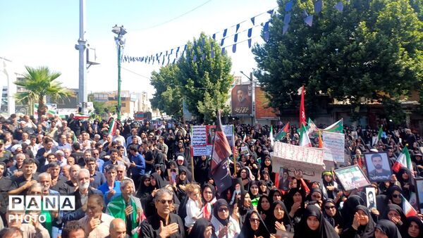 روزی که تاریخ اشک می‌ریزد؛ تشییع شکوهِ بی‌مانند رهبر شهید