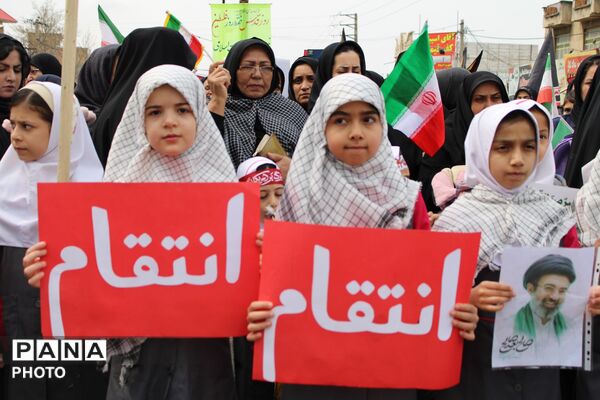 سنگ تمام دانش آموزان گالیکش در راهپیمایی روز قدس