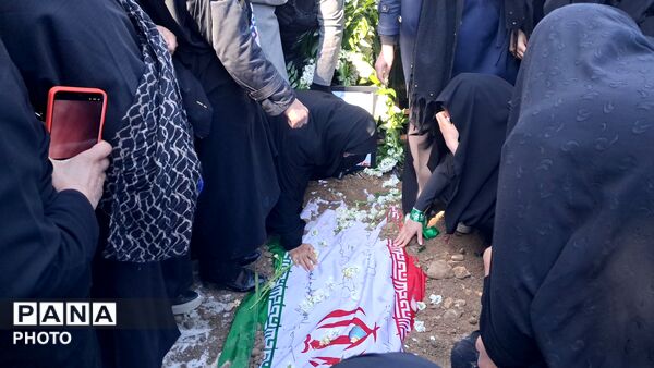 امروز شیروان در سوگ ۳شهید جنگ تحمیلی نشست