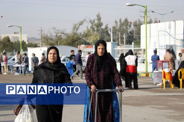 اقامه باشکوه نماز عید فطر در گچساران