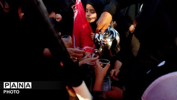 به تصویر کشیدن حماسه تشییع نمادین رهبر شهید در شهر میلاجرد
