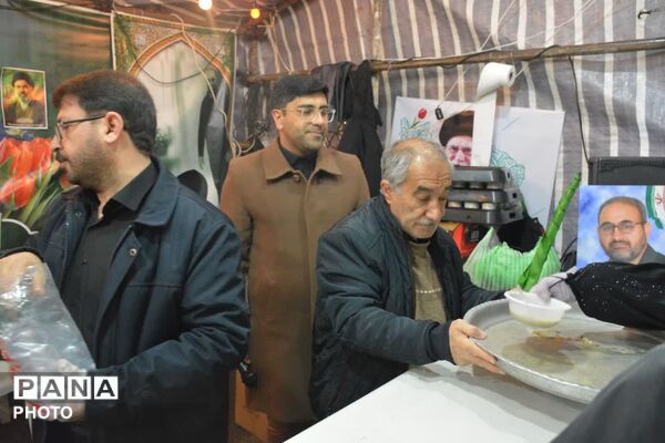 تجمع عظیم مردم عزادار شهرستان مراغه در میدان طلوع فجر 