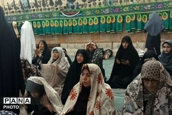 ماه مبارک رمضان، فرصتی برای منور شدن قلوب به نور قرآن