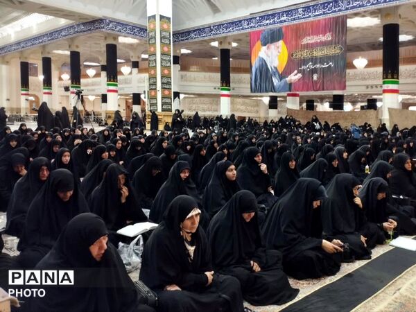مراسم عزادای بانوان در حرم حضرت معصومه(س)