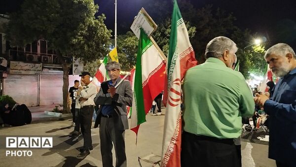 صدمین شب از اجتماعات در حسینیه امام خمینی
