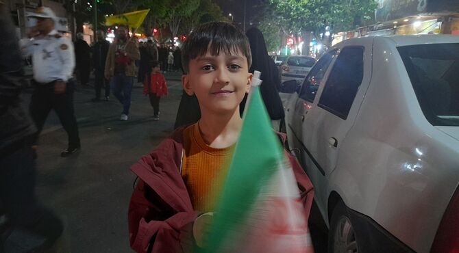 خیابان‌ها را خالی نکنید