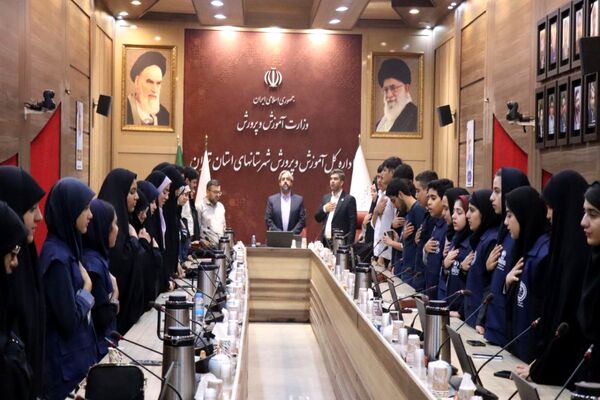 نشست صمیمی فعالین رسانه ای دانش‌آموزان با مدیرعامل خبرگزاری پانا