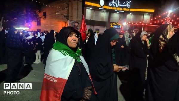 تجمعات مردمی در شهرستان نظرآباد برای حمایت از مقاومت و بیعت با رهبری 