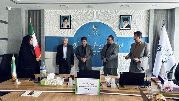 تقدیر از عوامل اجرایی جشنواره ملی طراحی و دوخت لباس دانش‌آموزی با حضور انجمن اولیا‌ و مربیان استان مرکزی