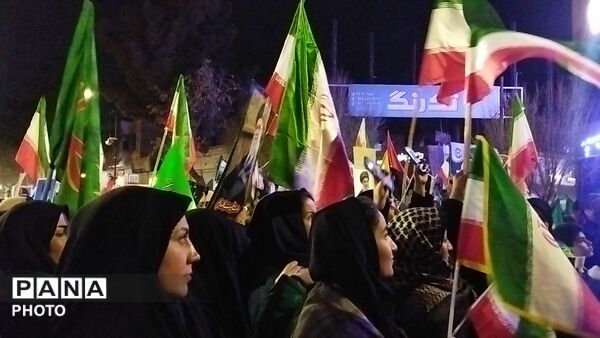 شهید هوا و فضا مهمان اجتماع مردم نیشابور شد 