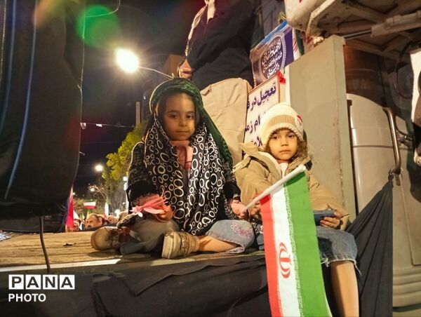 حضور پررنگ کودکان و نوجوان در تجمعات شبانه 