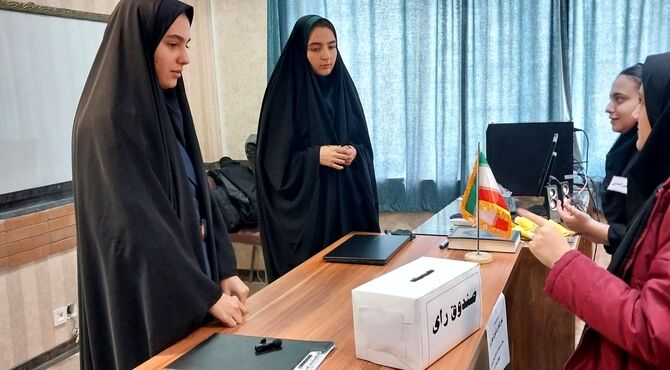 انتخابات شورای دانش‌آموزی در کانون فرهنگی و تربیتی علامه طباطبایی فامنین