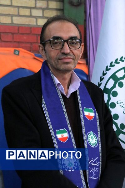 بهارستان دو صحنه همفکری، همدلی و همکاری پیشتازان در همایش یاوران انقلاب