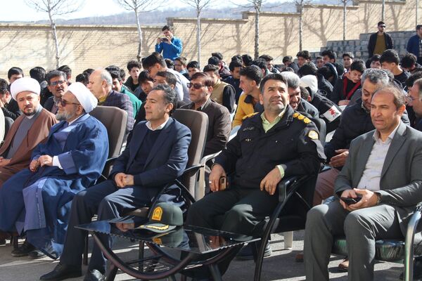 طنین زنگ انقلاب در هنرستان فارابی؛ آغاز شور و جشن دهه فجر در شهرستان سملقان