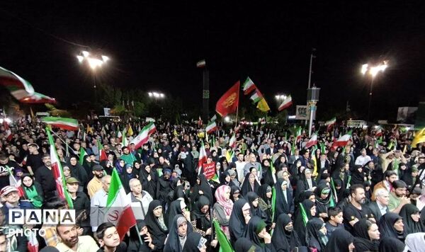 اینجا ایران؛ و نفس میهن و ولایت هنوز بلند است 