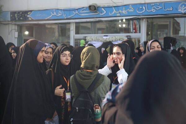 دختران قرآنی سمپاد ایران بر فراز بام تبریز