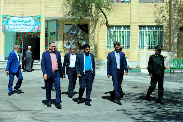 افتتاح دبیرستان نمونه دولتی دخترانه الزهرا در گلبهار