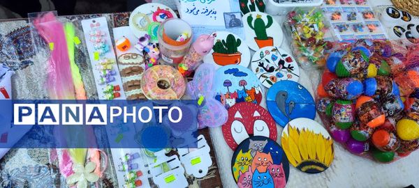  بازارچه مدرسه شهید نجفی فدافن کاشمر