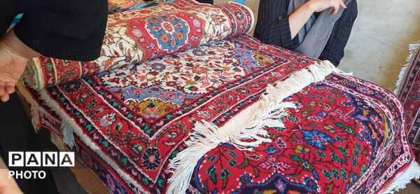 نمایشگاه دستاورد های بانوان درگزینی