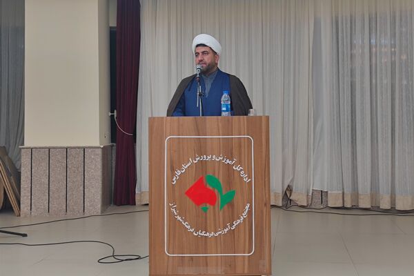 آیین تجلیل ازخادمین مراسم اعتکاف دانش‌آموزی