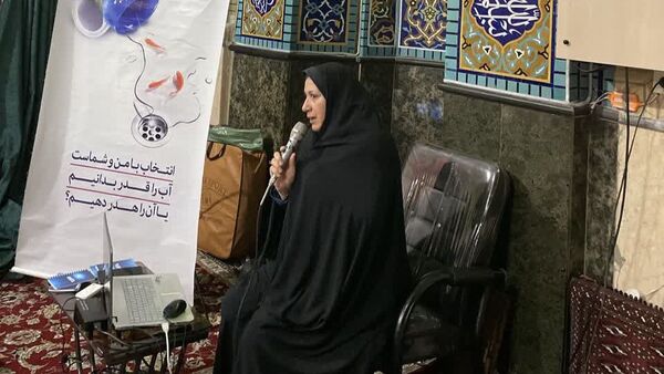 اعتکاف دانش آموزی در مسجد جوادالائمه (ع)؛سفری به قلب عبادت