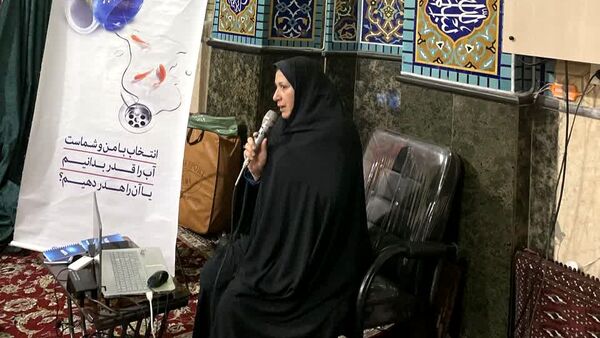 اعتکاف دانش آموزی در مسجد جوادالائمه (ع)؛سفری به قلب عبادت