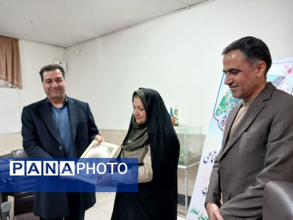 بازدید مدیرکل آموزش و پرورش استان اصفهان از مدرسه حضرت زینب (س) ناحیه ۴ (در طرح نماد)