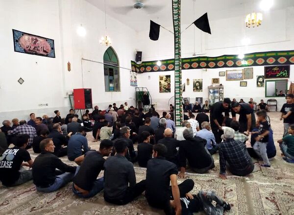 رئیس اداره اوقاف کاشمر میهمان عزاداران تکیه فاطمه زهرا (س) روستای قوچ پلنگ