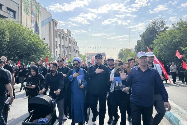 پیام قدردانی مدیرکل آموزش و پرورش آذربایجان شرقی از حضور ارزشمند فرهنگیان و دانش‌آموزان استان در آیین‌های وداع، تشییع و تدفین قائد شهید امت