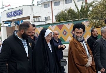 بازگشت دانش آموز محمودآبادی از زیارت خانه خدا 