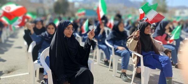 جشن دهه فجر در دبیرستان هاجر بیرجند