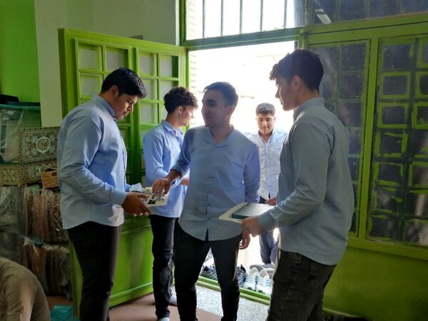  مراسم یادبود سید مقاومت توسط دانش‌آموزان تنگستانی 