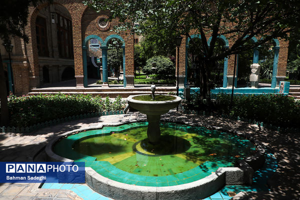 خانه موزه مقدم