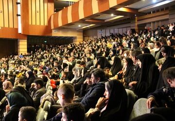 حس و حال برنامه سمت خدا در فرهنگسرای شهرکرد طنین انداز شد