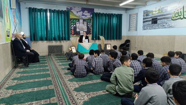 طرح‌ملی‌لاله‌های‌روشن و یادواره شهدای دانش آموز در مدرسه هیات امنایی فرهنگ و  مدرسه شهید رجایی شهرستان قدس