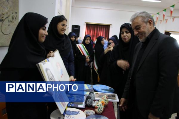 همایش «یاوران انقلاب» پیشتازان هنرستان شهریار تبریز