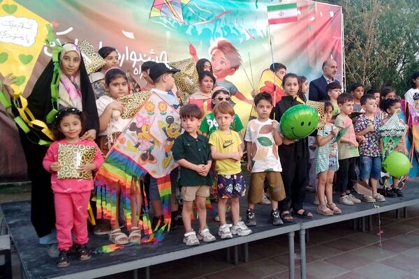 برگزاری جشن بادبادک ها و جشن خیابانی به مناسبت هفته فرهنگی ملارد 