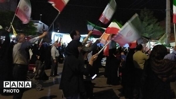 دومین اربعین حضور مردم غیور نیشابور همزمان با دومین سالگرد شهادت شهدای خدمت