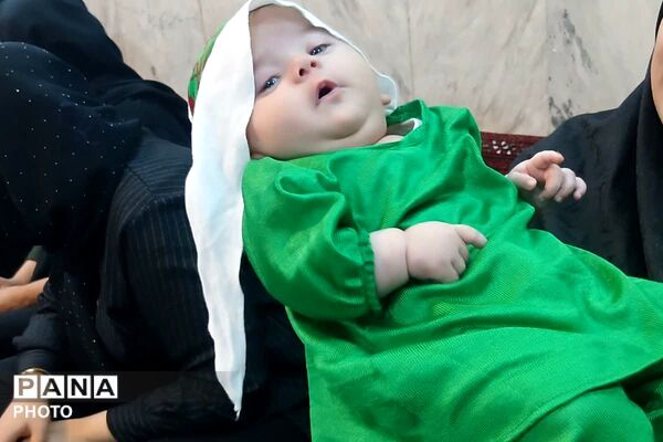 لالایی عشق در سوگ کوچک‌ترین شهید کربلا