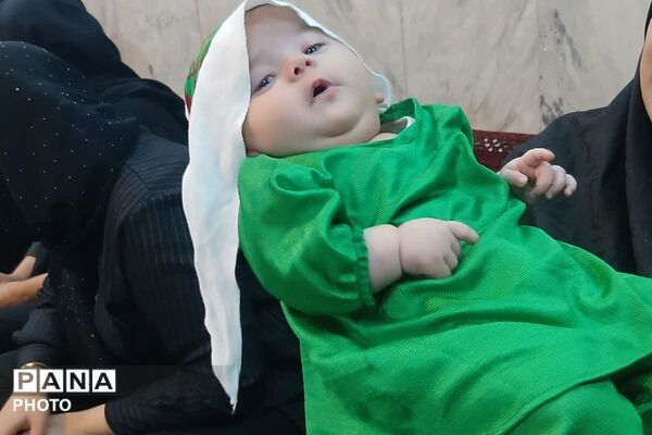 لالایی عشق در سوگ کوچک‌ترین شهید کربلا