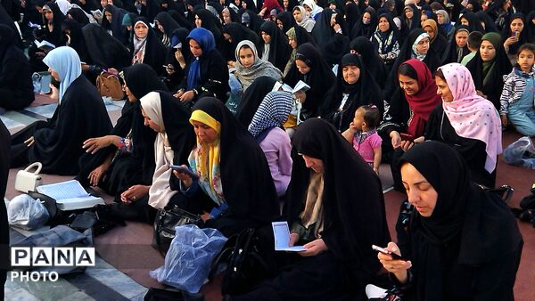 قرائت دعای عرفه در مسجد جامع  نیشابور-۲